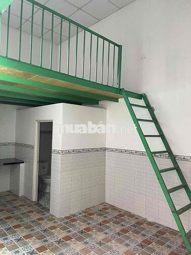 🏡Chính Chủ cho Thuê P. dưới đất  32m2 có gác cây xanh Máy Lạnh