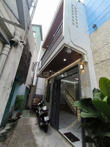 nhà xây mới tại quận 11 vào là ở ngay