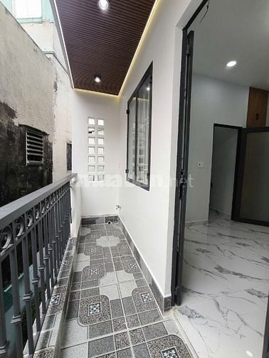 nhà xây mới tại quận 11 vào là ở ngay