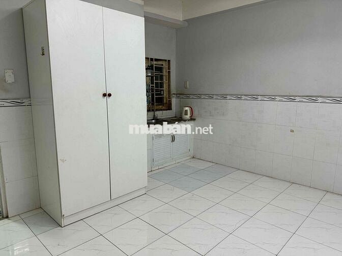 Phòng trọ đường Hoàng Hoa Thám, Tân Bình