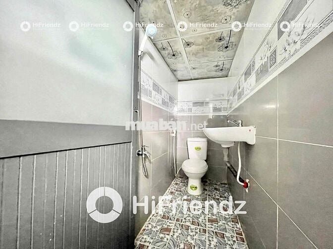 Trống sẵn phòng gác cao ở Hương Lộ 2 - sẵn máy lạnh -Gần ngã tu bốn xa