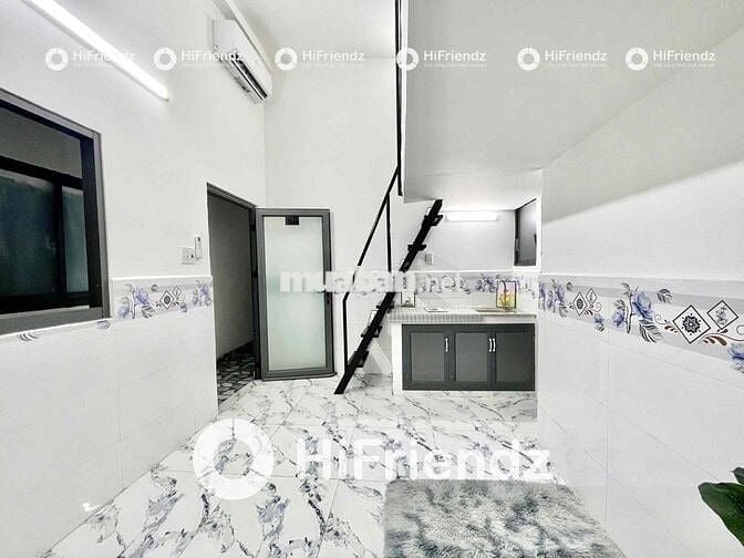 Trống sẵn phòng gác cao ở Hương Lộ 2 - sẵn máy lạnh -Gần ngã tu bốn xa