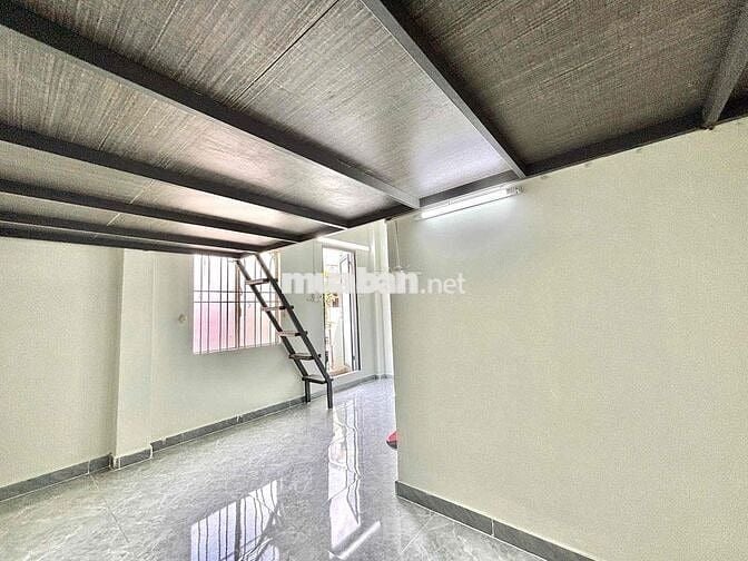 Phòng Trọ Giá Rẻ Bancol cua so Máy Lạnh