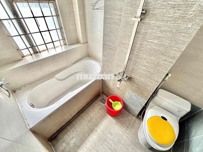 Phòng Trọ Giá Rẻ Bancol cua so Máy Lạnh