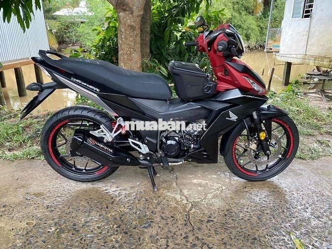 winer v1 bs 61 xe còn khá mới đồng hồ 30 ngàn km