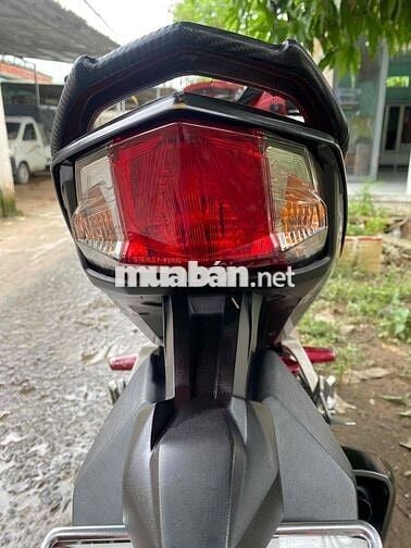 winer v1 bs 61 xe còn khá mới đồng hồ 30 ngàn km