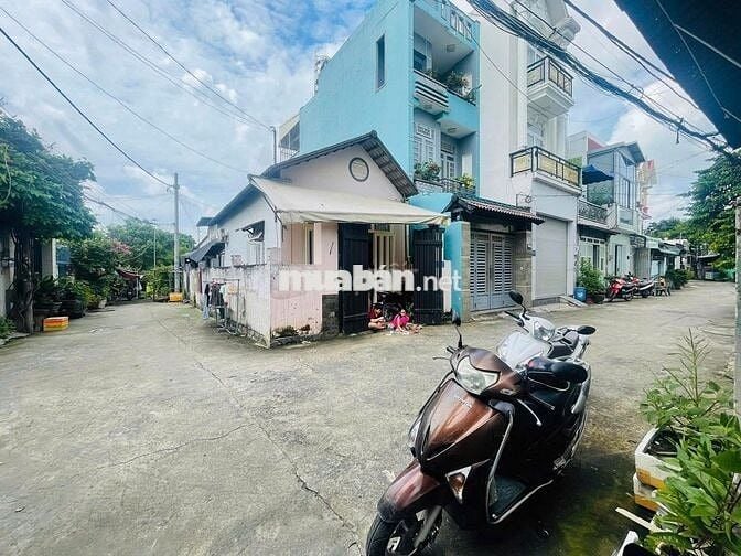 Nhà Cấp 4. Gần UBND q12 củ, Trường lái, metro .