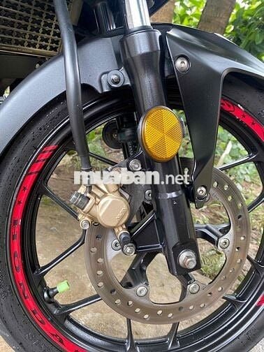 winer v1 bs 61 xe còn khá mới đồng hồ 30 ngàn km