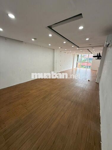 Cho thuê Tầng 5 mặt phố 220 Khâm Thiên làm Văn phòng, Shop ol 80 m2