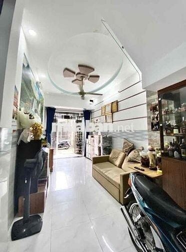 5,89 tỷ, bán nhà 47 m2- Quận 6, Tân Hoà Đông, 2 tầng BTCT, Sổ riêng