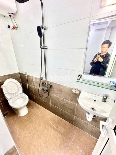 Chính chủ cho thuê nhà mới xây tại phố Giáp Nhị