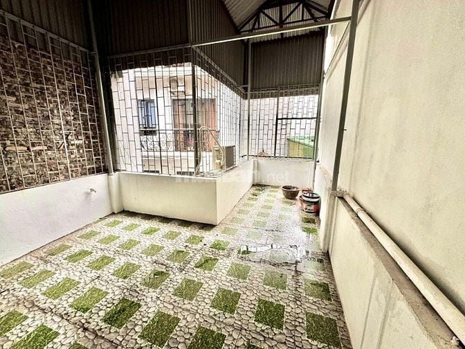 Chính chủ cho thuê nhà mới xây tại phố Giáp Nhị