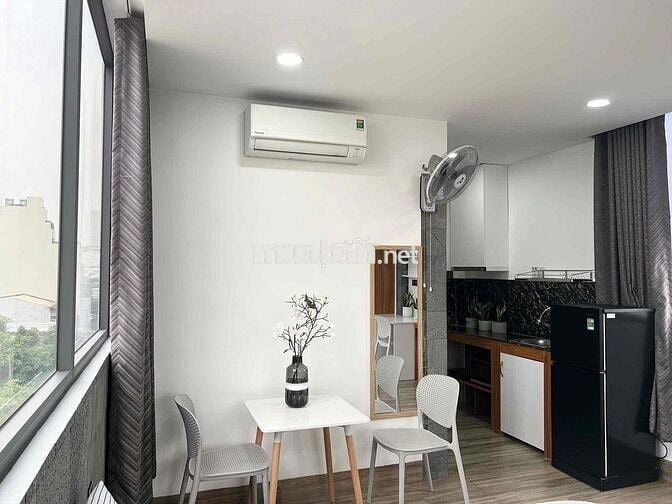 Studio Ngay Trung Tâm Cửa sổ đón nắng