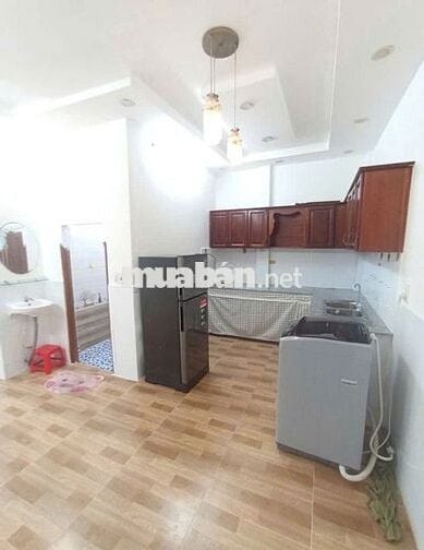 Cho thuê nhà có nội thất 2 phòng ngủ hẻm liên tổ 12-20