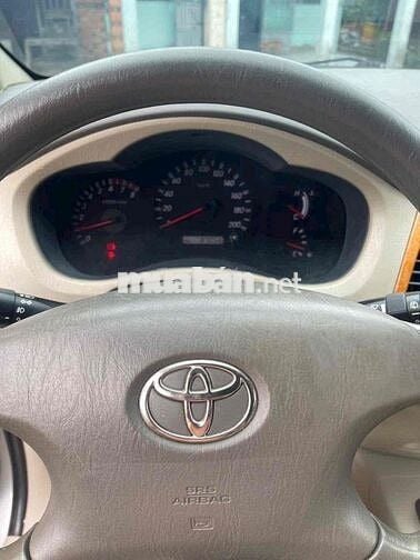 innova 2010 màu bạc