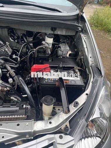 innova 2010 màu bạc