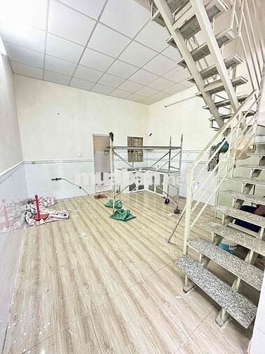 Nhà Mới Đẹp 4,5x12m 1Lầu Đúc (2PN 2WC) Hẻm 5m Thông. Giáp Tên Lửa