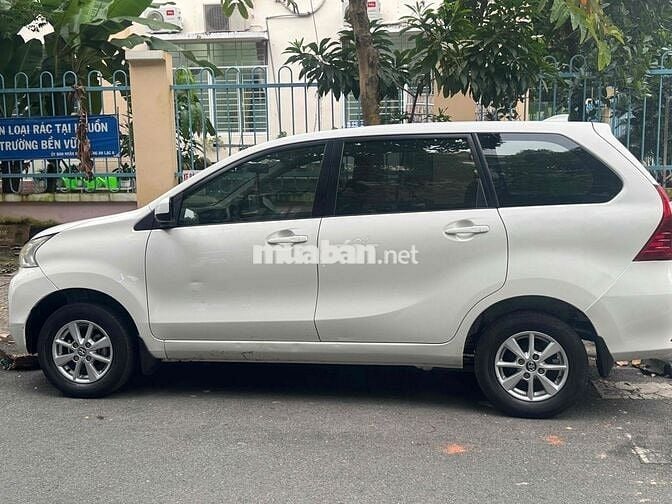 Xe gia đinh can ban 1 chu mua moi