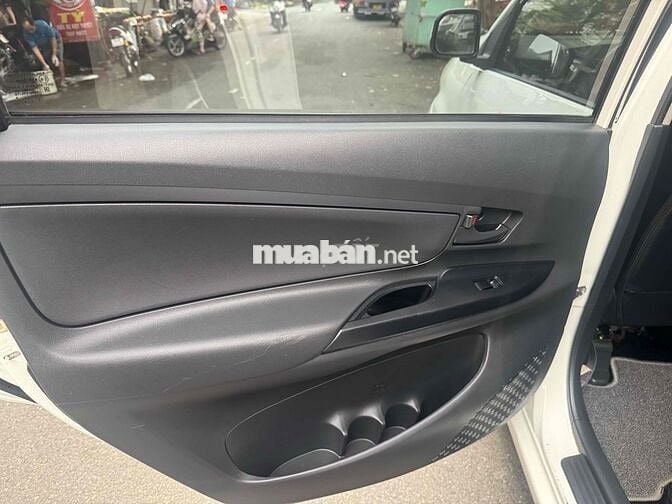 Xe gia đinh can ban 1 chu mua moi