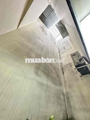 Nhà Mới Đẹp 4,5x12m 1Lầu Đúc (2PN 2WC) Hẻm 5m Thông. Giáp Tên Lửa