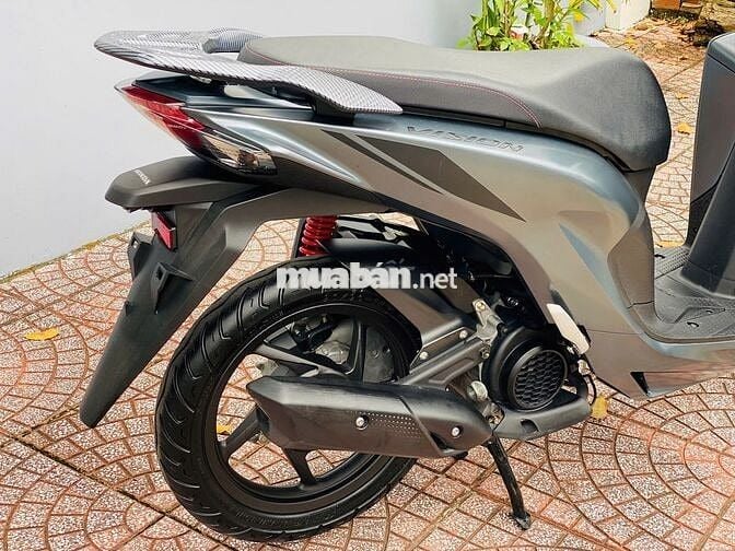 HONDA  VISION PHIÊN BẢN THỂ THAO BÁNH LỚN  5000KM