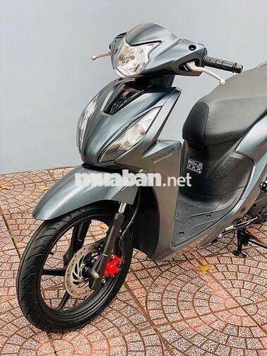 HONDA  VISION PHIÊN BẢN THỂ THAO BÁNH LỚN  5000KM