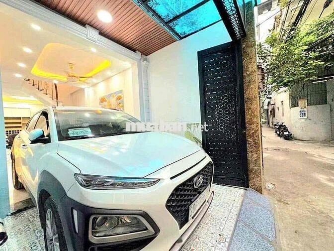 Bán nhà Vũ Tông Phan,  DT:46m2, ngõ rộng thoáng, gara ô tô trong nhà