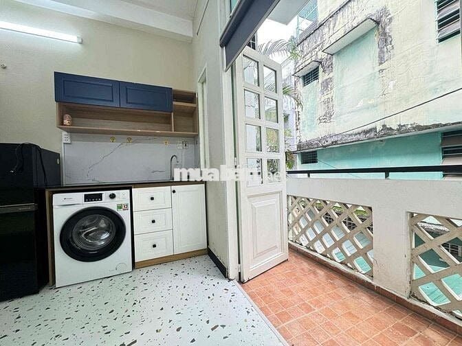 phòng studio ban công decor chẳng khác gì homestay