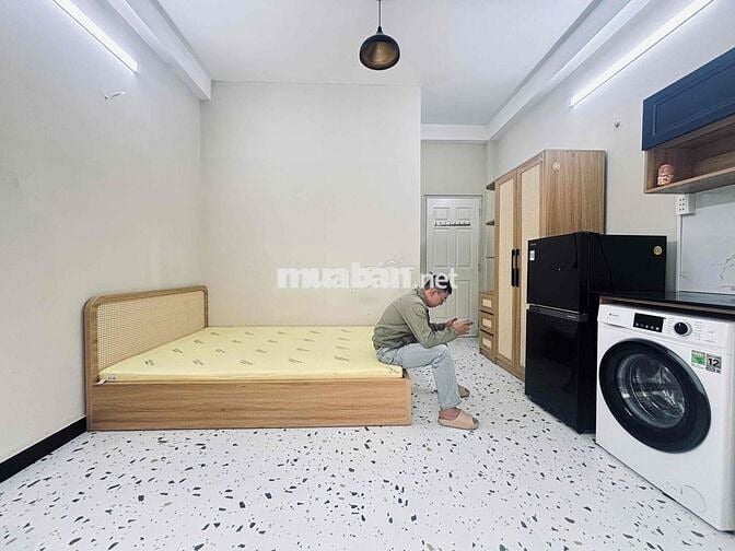 phòng studio ban công decor chẳng khác gì homestay