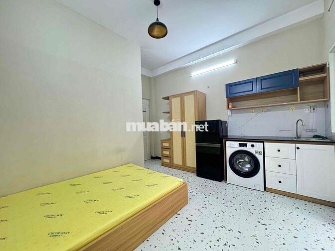 phòng studio ban công decor chẳng khác gì homestay