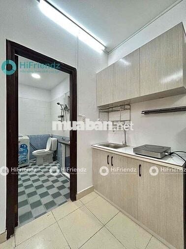 CHO THUÊ PHÒNG BAN CÔNG MÁY GIẶT RIÊNG NGAY SÂN BAY TIỆN ĐI PN- QUẬN 3