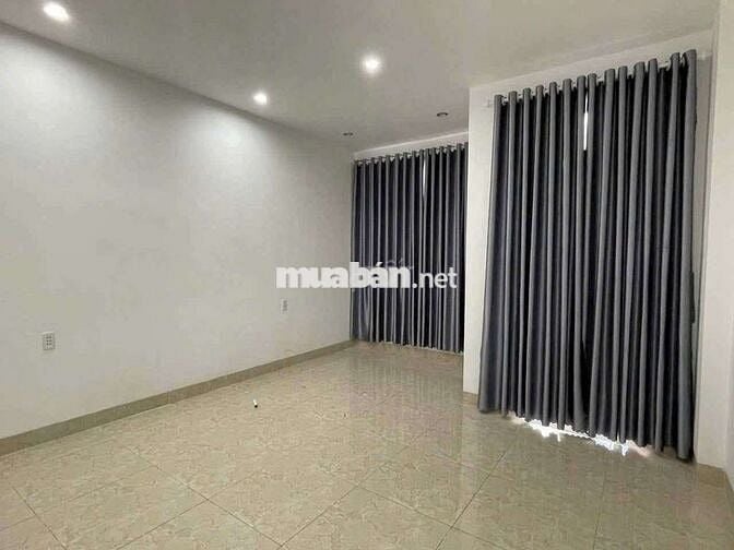 Cho thuê nhà Phú Mỹ cách Phạm Ngọc Thạch 100m