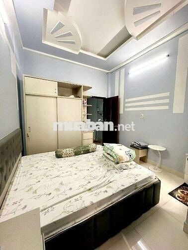 NHÀ ĐẸP MỚI 4PN  VÀO Ở NGAY-  Ô TÔ ĐỖ CỬA-MT ĐƯỜNG 30M- FULL NỘI THẤT