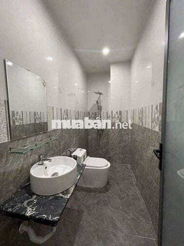 Cho thuê nhà Phú Mỹ cách Phạm Ngọc Thạch 100m