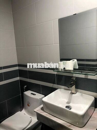 Bán nhà ngang 6.5m, sát MT Lê Quang Định, Bình Thạnh, CN 80m2, có gara