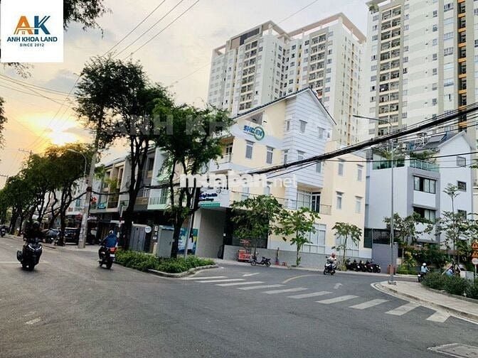 378TT _ Lô đất hẻm  xe hơi quay đầu , có thể xây CHDV , Cafe