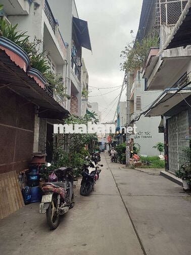 Nhà cho thuê Chiến Lược (3PN 2WC) hẻm 5m, vô ở ngay, xem nhà 24/24