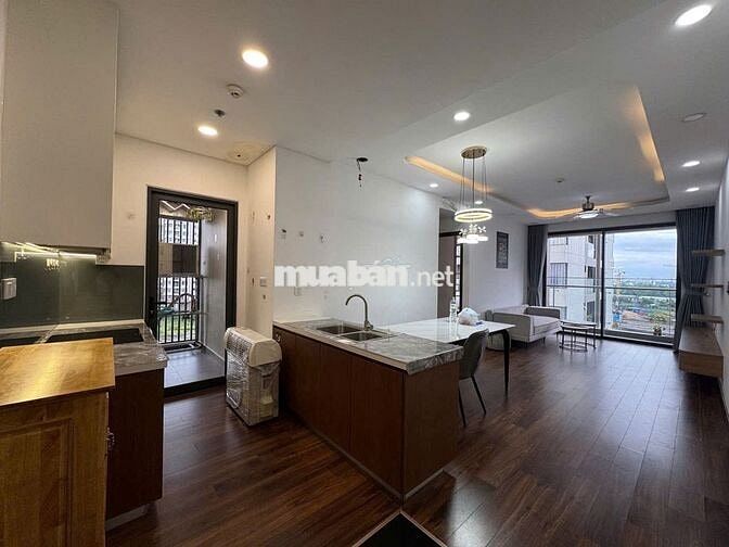 Cho thuê căn góc 3 phòng ngủ, block mp6,7,8 Mizuki Park