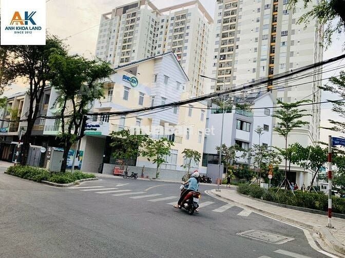 378TT _ Lô đất hẻm  xe hơi quay đầu , có thể xây CHDV , Cafe