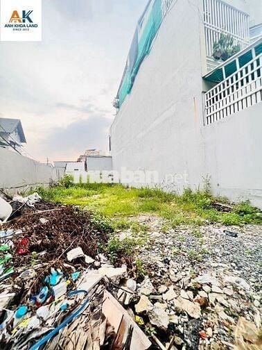 378TT _ Lô đất hẻm  xe hơi quay đầu , có thể xây CHDV , Cafe