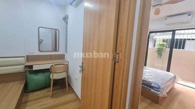 Bán gấp nhà  Yên Hoà ở ngay, 30m ra MP 50m2,MT 4.5m, giá 12,9 tỷ