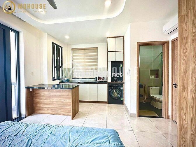 Căn Hộ Studio Ban Công 35m2 New 100% - Thang Máy - Ngay Landmark 81