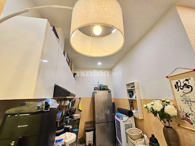 Tin được không? Căn hộ mặt tiền Kinh Dương Vương chỉ 3 tỷ 2, có vườn