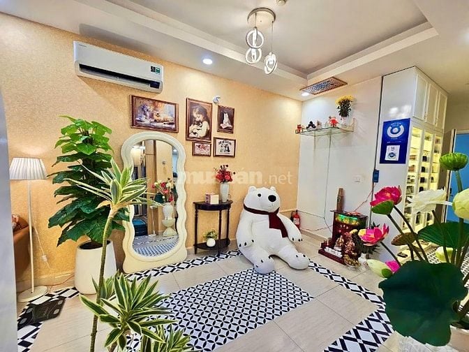 Tin được không? Căn hộ mặt tiền Kinh Dương Vương chỉ 3 tỷ 2, có vườn