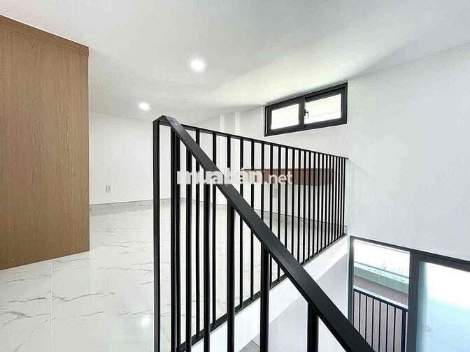 DUPLEX MỚI 100% - FULL NỘI THẤT SỊN SÒ - BAN CÔNG CỰC THOÁNG