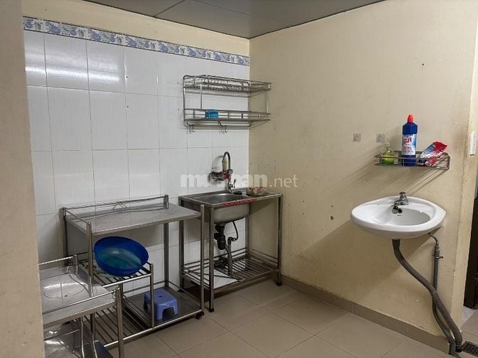 Chính chủ cho thuê nhà 6trđ/tháng, DTSD 80m2, 2PN đường Lê Đức Thọ, GV