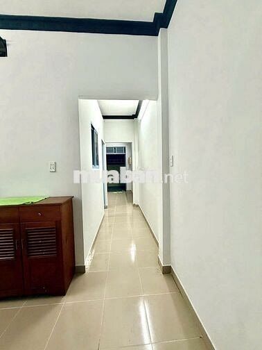 Nhà hẻm xe hơi Chỉ nhỉnh 2 tỷ SHR Bùi Công Trừng Hóc Môn , Dt: 48m2.