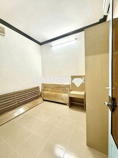 Nhà hẻm xe hơi Chỉ nhỉnh 2 tỷ SHR Bùi Công Trừng Hóc Môn , Dt: 48m2.