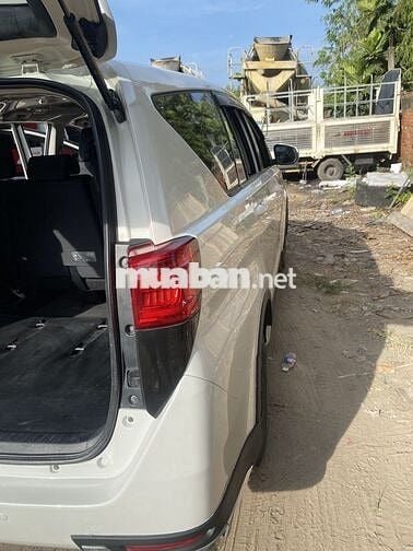 Toyota Innova 2018 2.0 Venturer - 169000 km