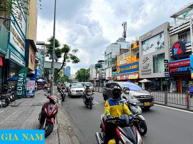 BÁN NHÀ MẶT TIỀN : 187 XÔ VIẾT NGHỆ TĨNH - P. 17 - Q. BÌNH THẠNH - HCM